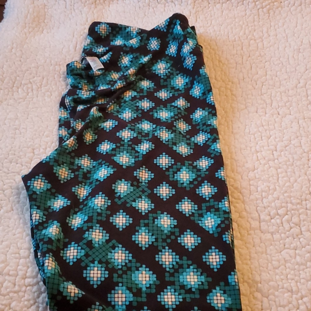 NWOT Tall & Curvy Lularoe Leggings